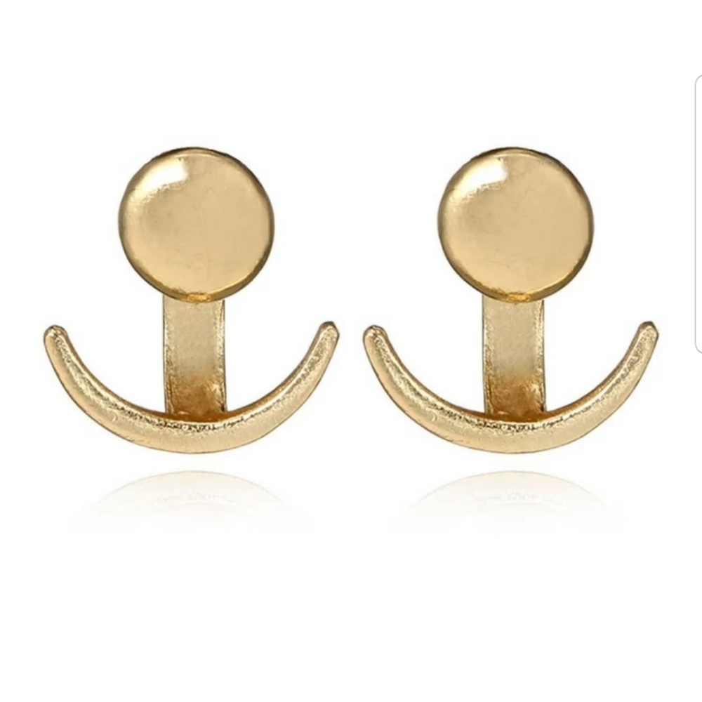 *Prescilla* Round Swing Stud Earring - Picture 2 of 5